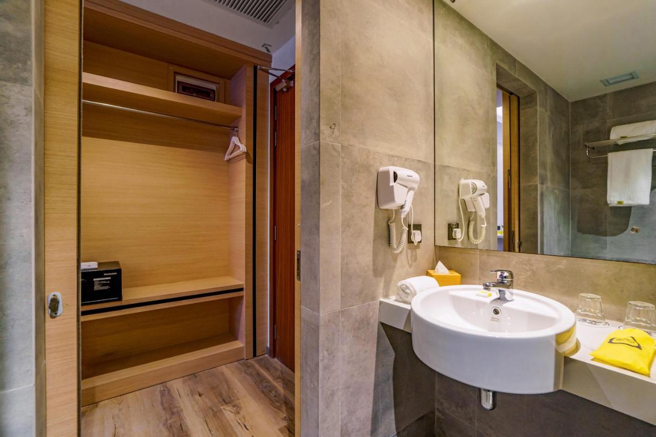 נגויה Yello Hotel Harbour Bay מראה חיצוני תמונה