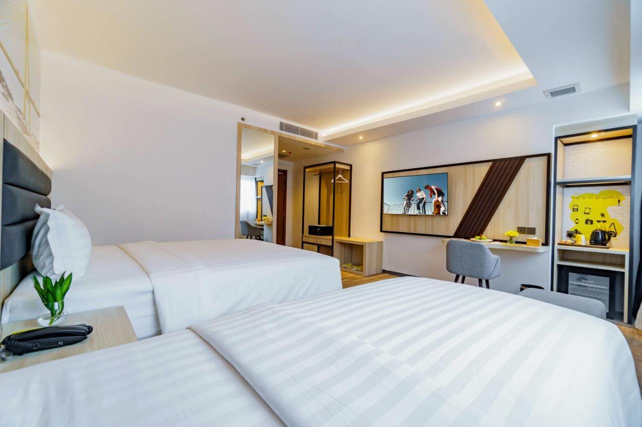 נגויה Yello Hotel Harbour Bay מראה חיצוני תמונה