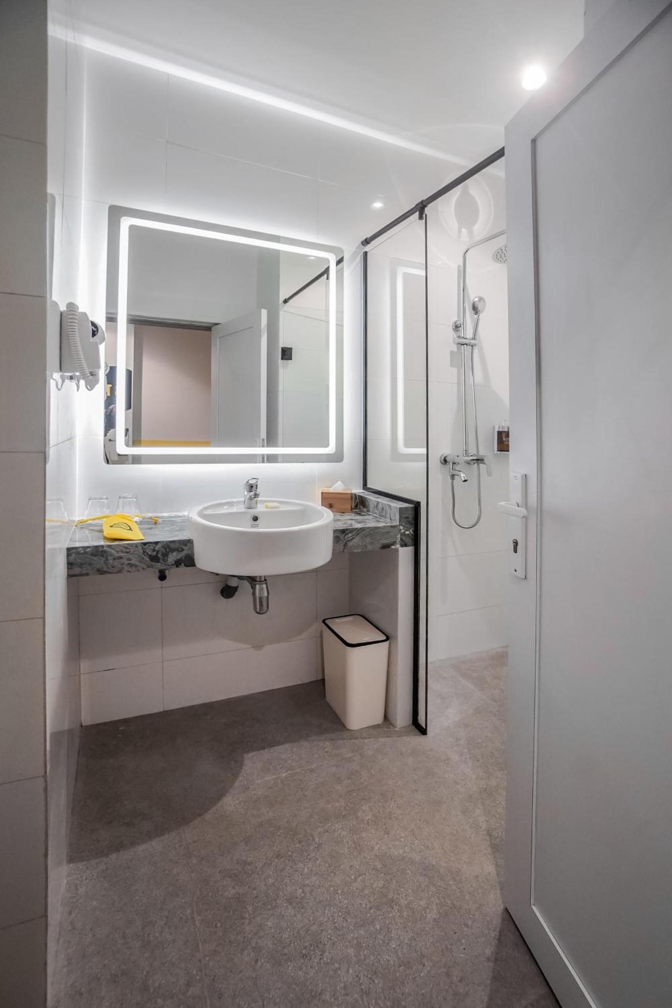 נגויה Yello Hotel Harbour Bay מראה חיצוני תמונה